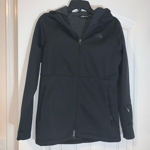 Women’s black North Face windwall jacket